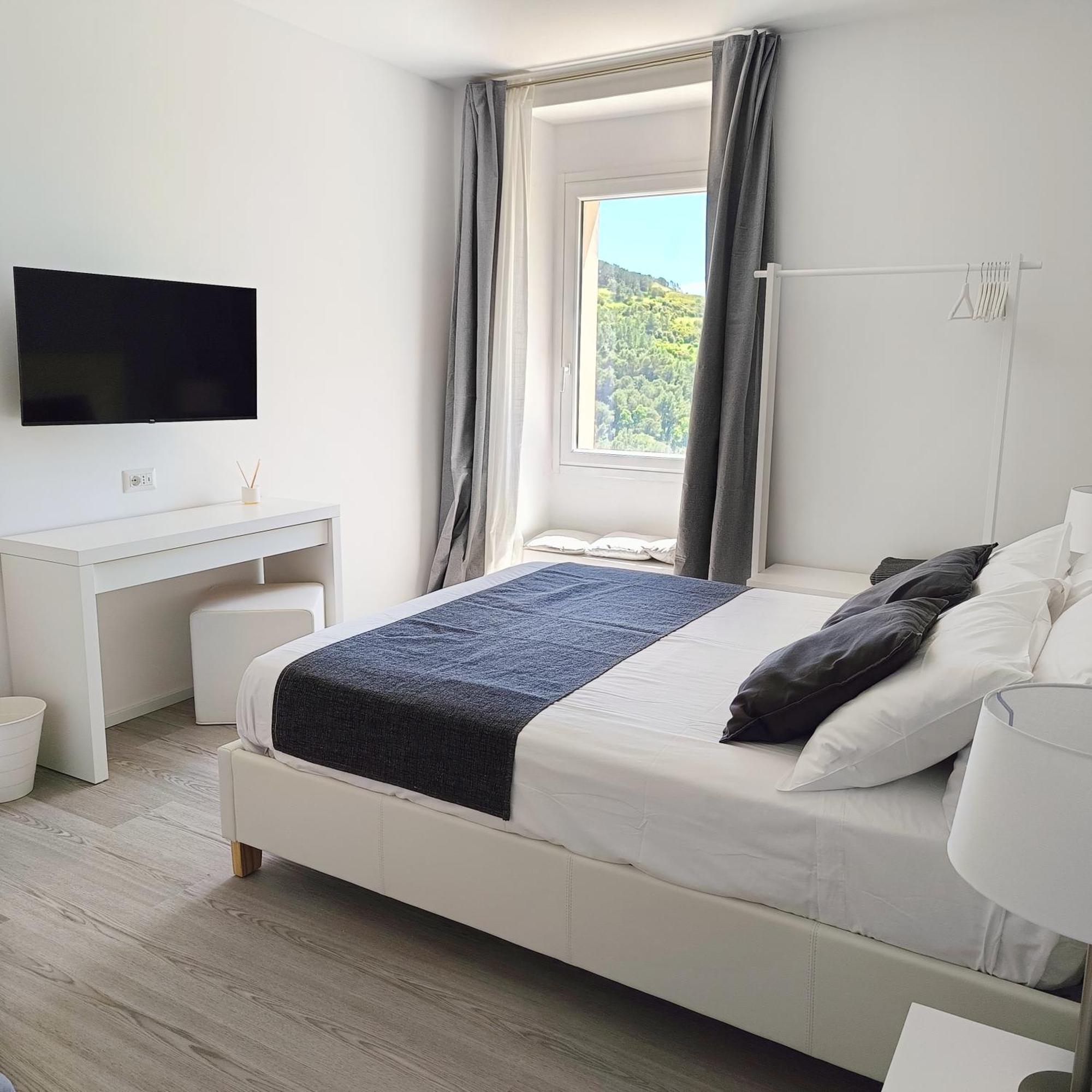 Tuffudesu Experience (Adults Only) Bed & Breakfast Osilo Ruang foto
