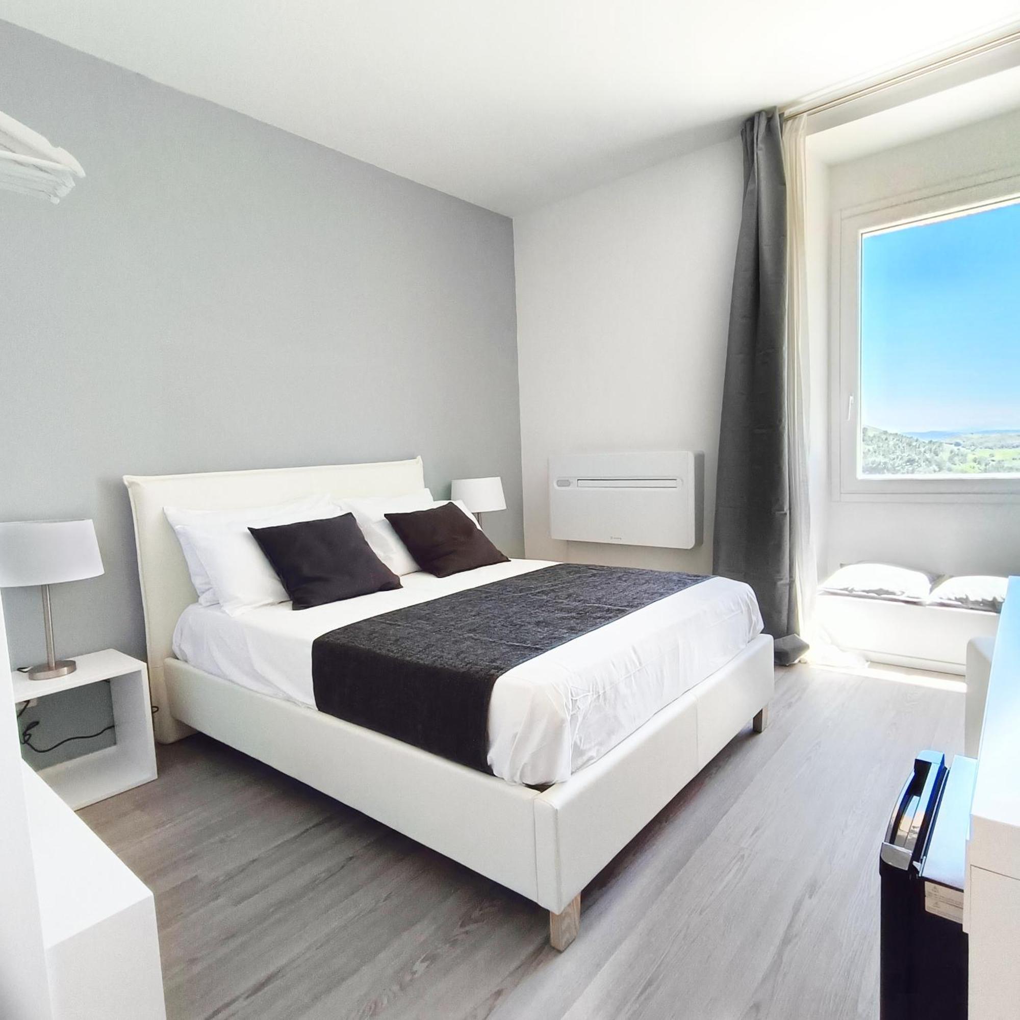 Tuffudesu Experience (Adults Only) Bed & Breakfast Osilo Ruang foto
