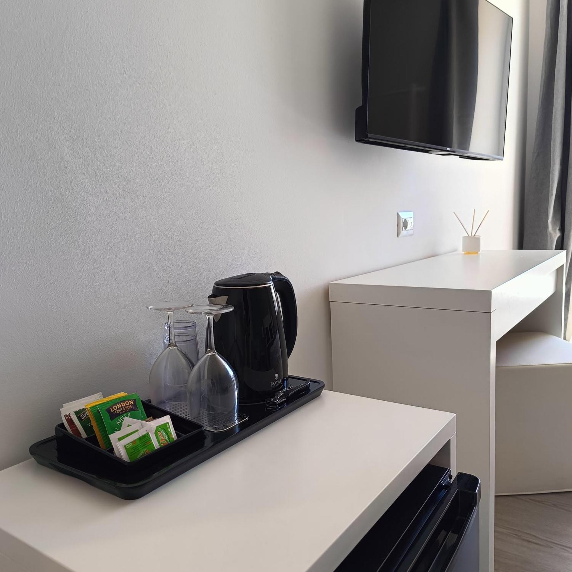 Tuffudesu Experience (Adults Only) Bed & Breakfast Osilo Ruang foto