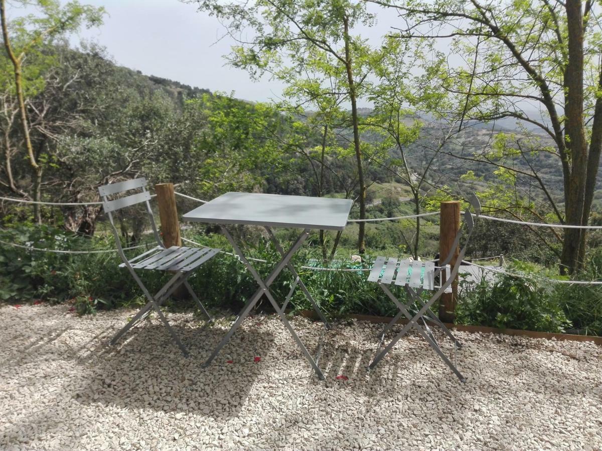 Tuffudesu Experience (Adults Only) Bed & Breakfast Osilo Bagian luar foto